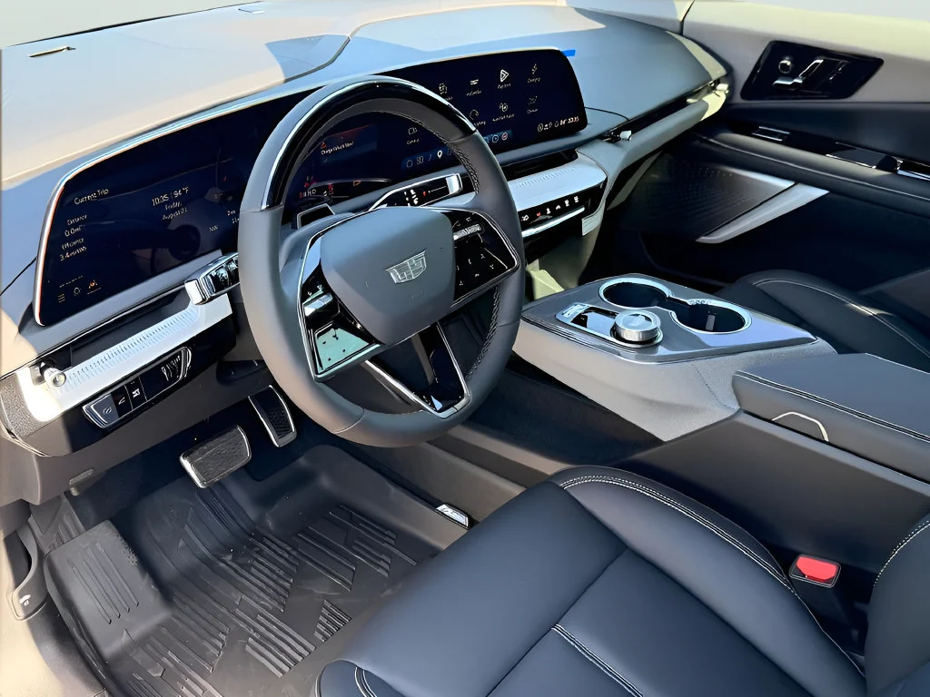 2027 Cadillac OPTIQ Sport - Photo 9