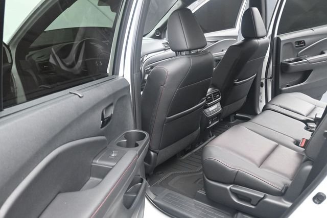 Used 2024  Honda Black Edition image 17