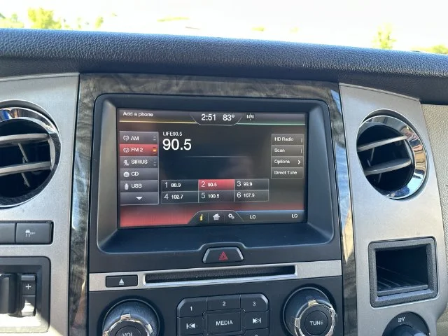 Used 2015 White Ford Limited image 17