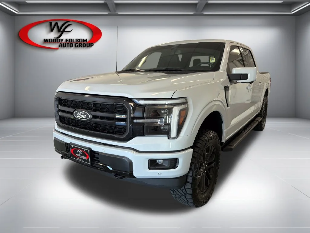 Used 2025 White Ford Lariat image 3