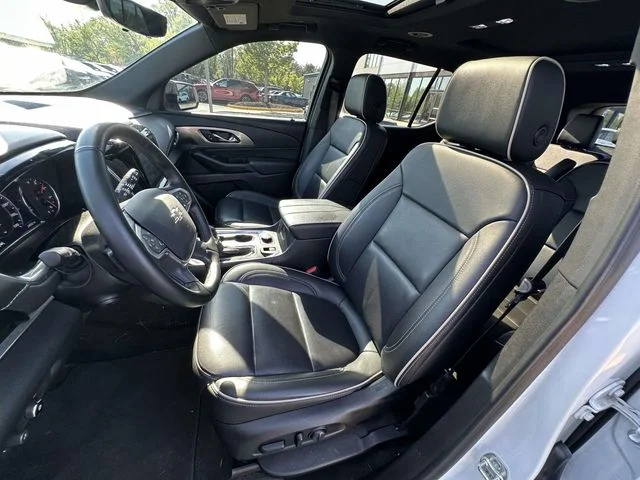 Used 2023 White Chevrolet Premier image 15