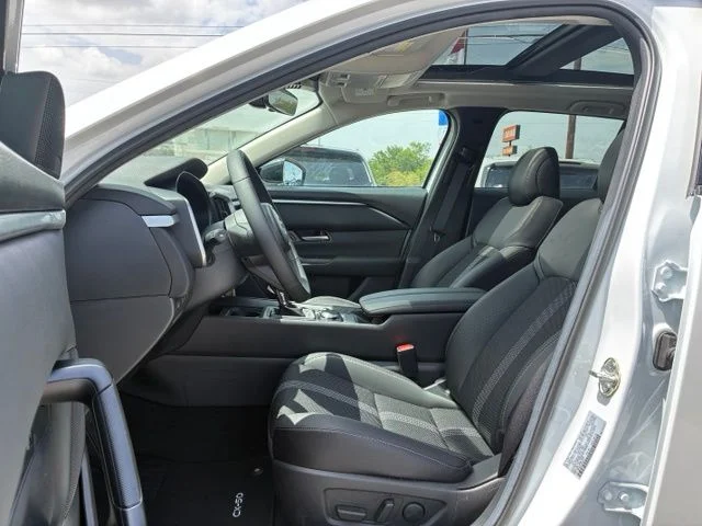 New 2026 Wind Chill Pearl Mazda 2.5 S Preferred AWD image 17