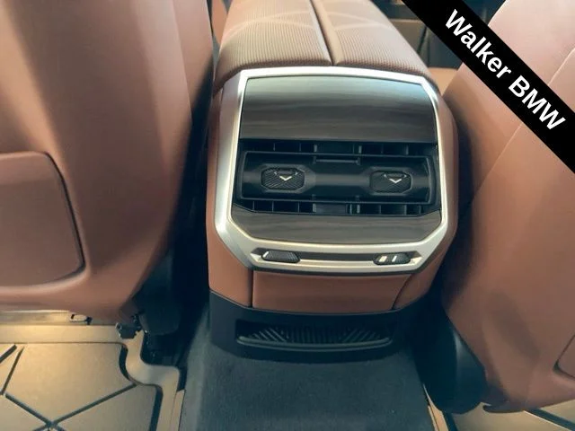 New 2024 Carbon Black Metallic BMW xDrive60 image 36