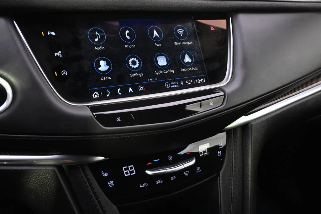 Used 2024 Stellar Black Metallic Cadillac Premium Luxury image 28