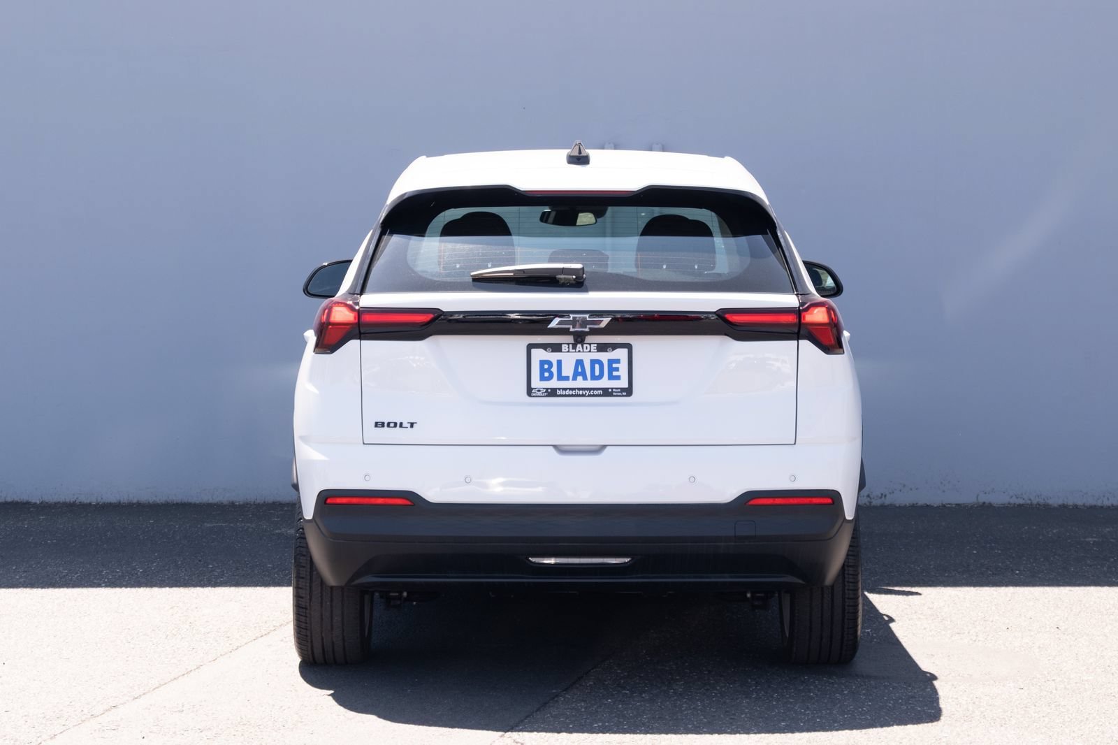 New 2027 Summit White Chevrolet LT image 20
