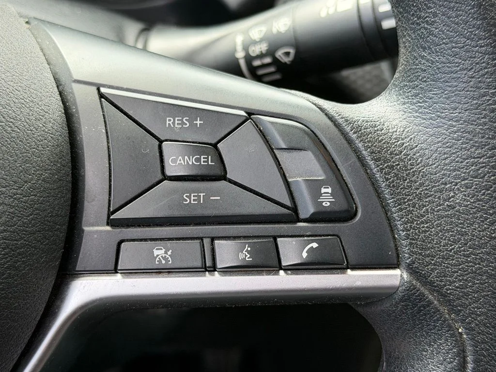 Used 2023 Red Nissan SV image 16