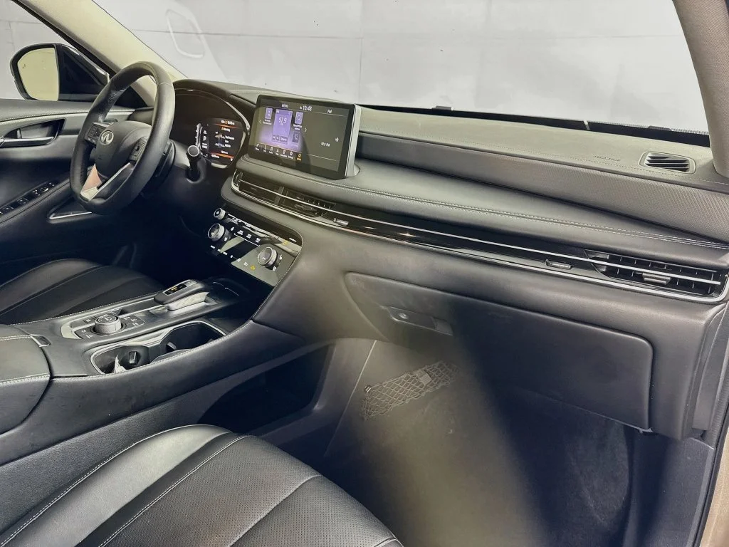 Certified Used 2022 Silver INFINITI LUXE image 40