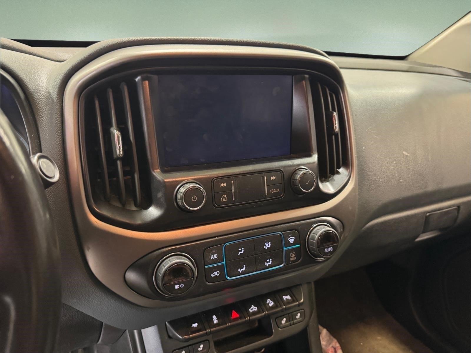 Used 2020 Shadow Gray Metallic Chevrolet 2WD Z71 image 23