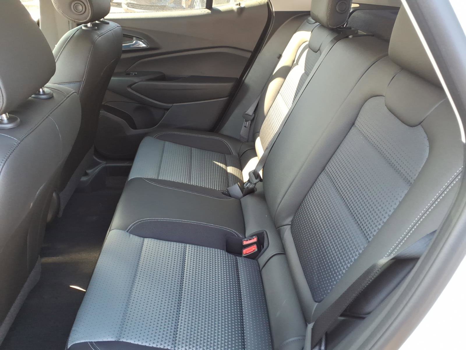 2026 Chevrolet Trax LT - Photo 7