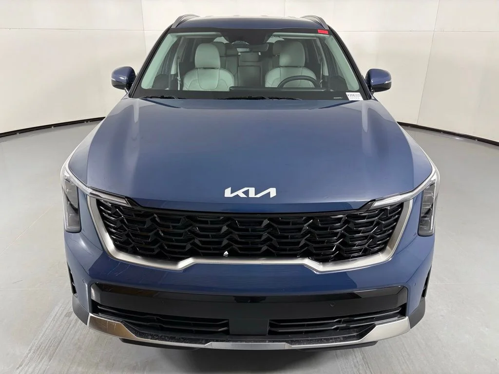 New 2026 Black Kia S image 3