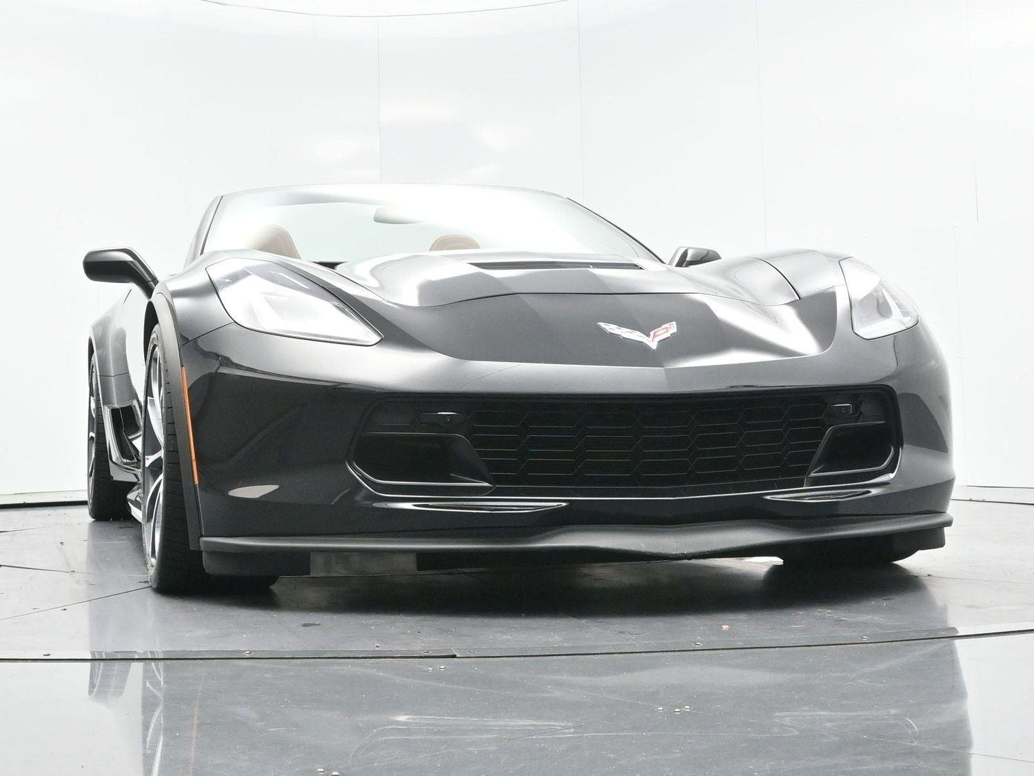 Used 2019 BLACK Chevrolet Grand Sport 2LT image 47