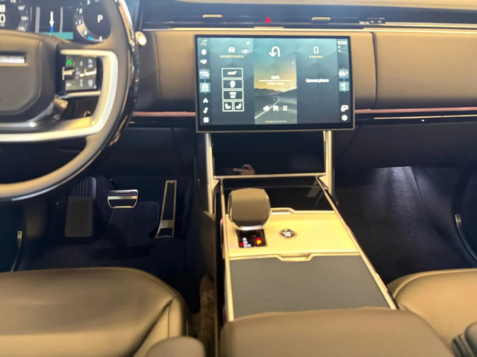 New 2026 Santorini Black Land Rover P530 LWB 7 Seat image 11
