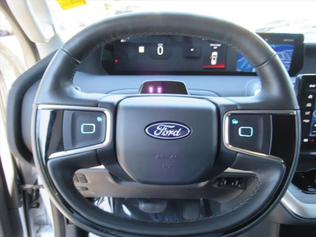 Used 2025 Silver Ford Platinum image 23