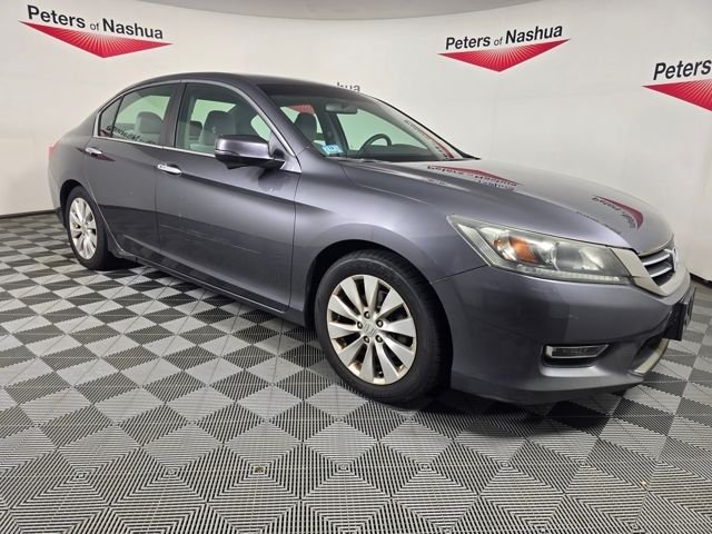 Used 2013 Modern Steel Metallic Honda EX image 1