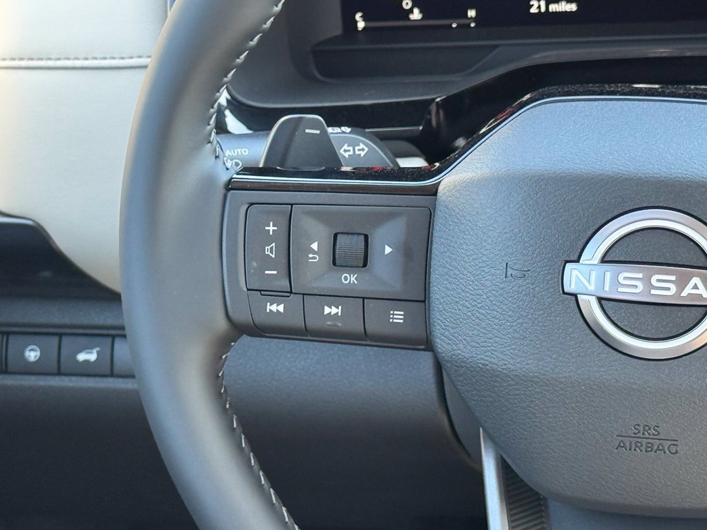 New 2026 White Nissan SL image 22
