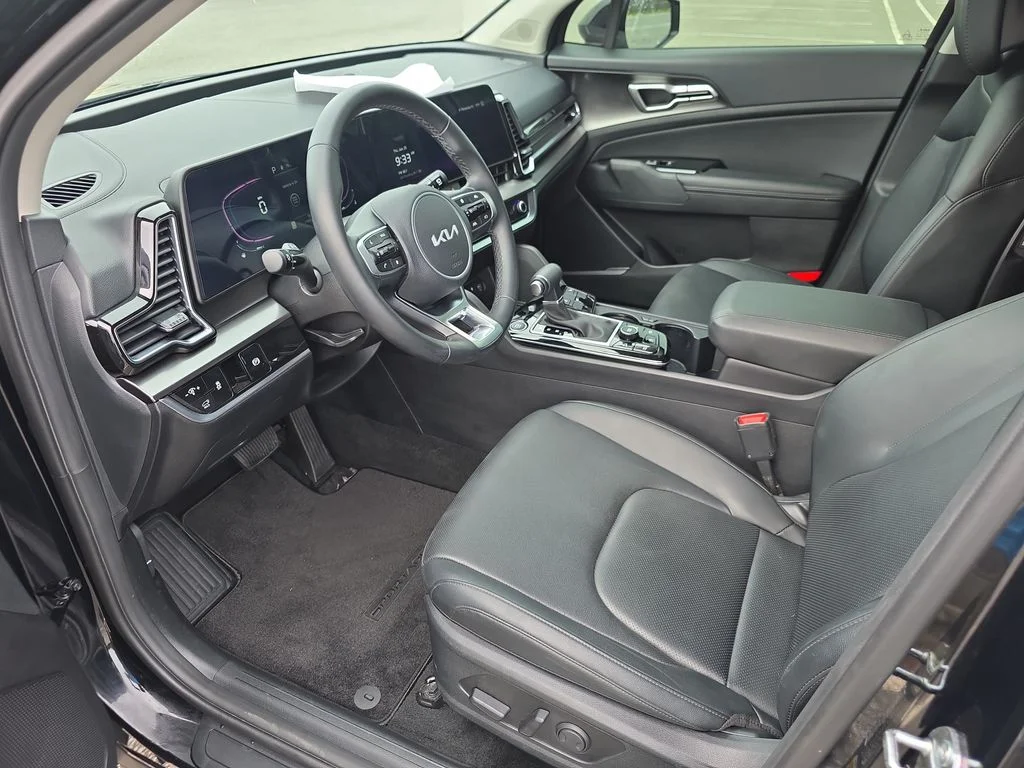Used 2025 Black Kia EX image 10