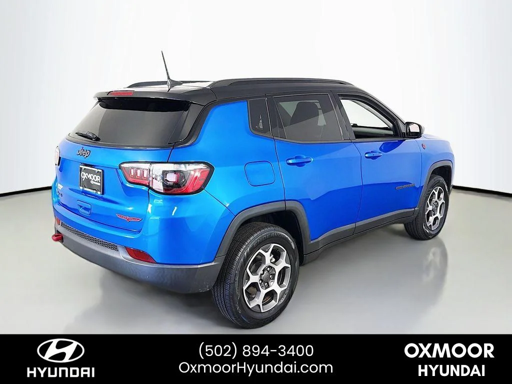 Used 2022 Laser Blue Pearlcoat Jeep Trailhawk image 7