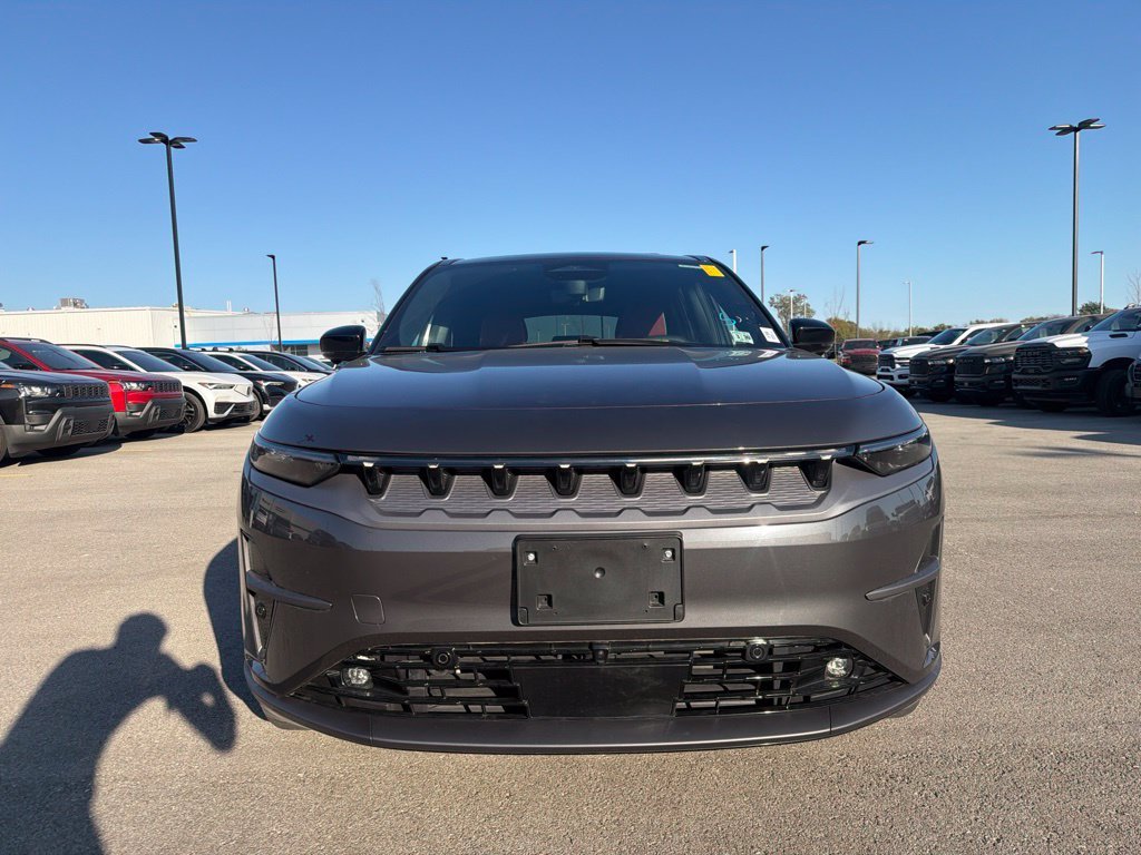 Used 2024 Jeep Wagoneer S Launch Edition with VIN 3C4RJNAK6RT179596 for sale in Kansas City