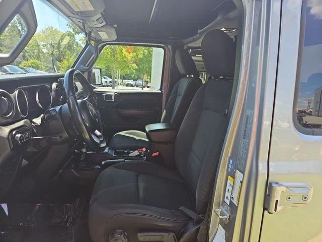 Used 2020 Silver Jeep Sport image 13