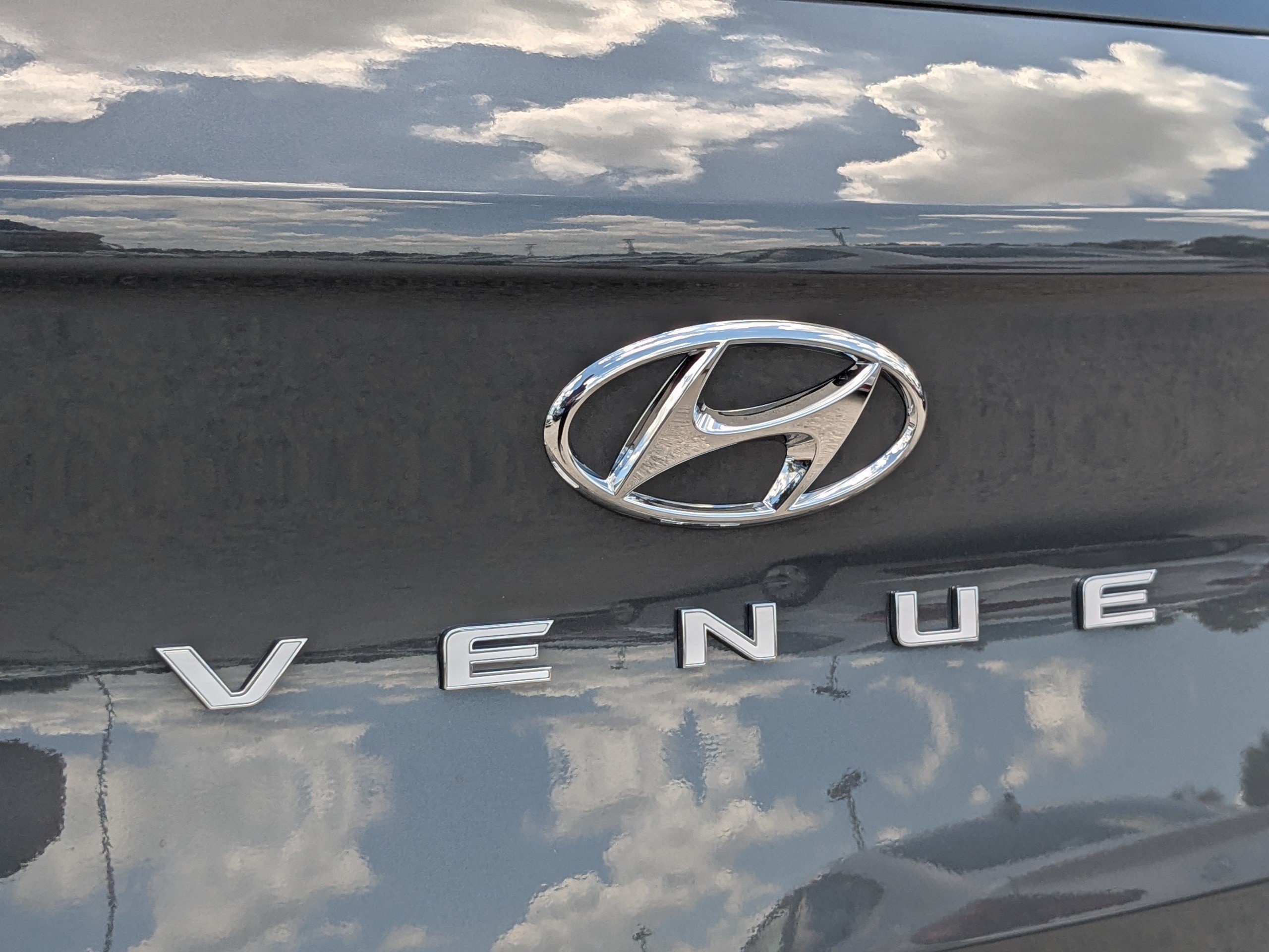 New 2026 Ecotronic Gray Hyundai SE image 13