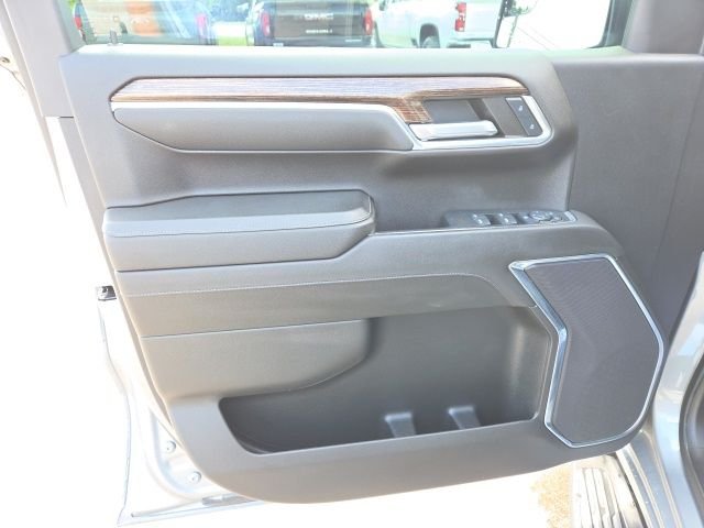 Used 2024 Silver GMC SLE image 15