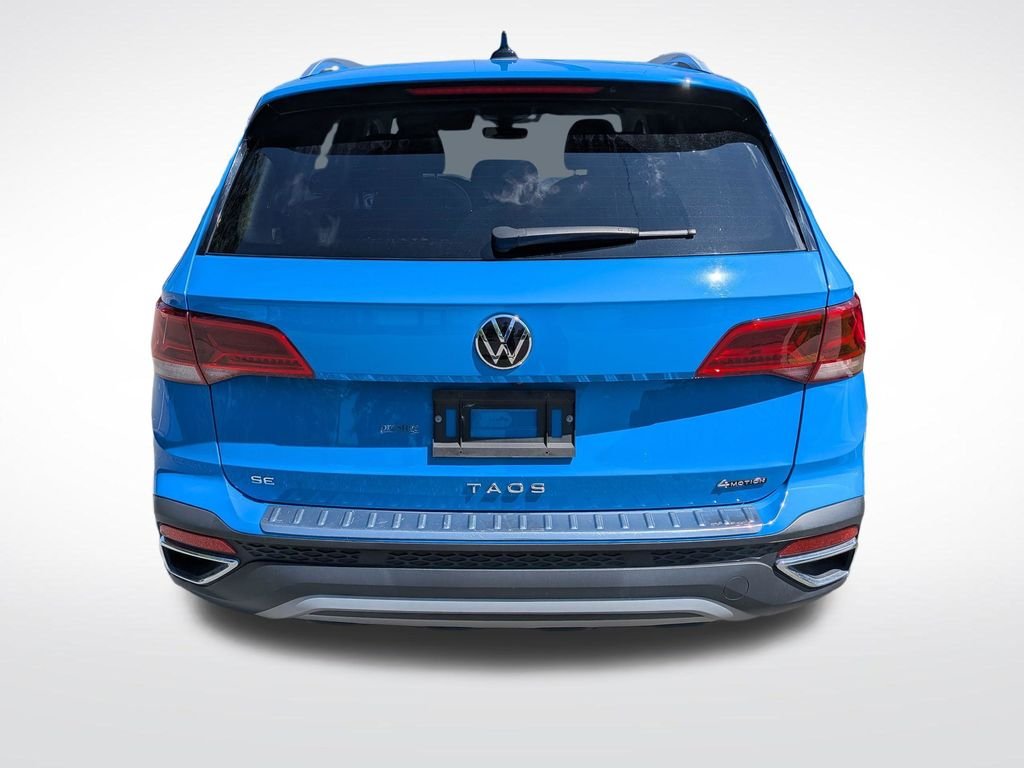 Certified Used 2023 Blue Volkswagen 1.5T SE image 5