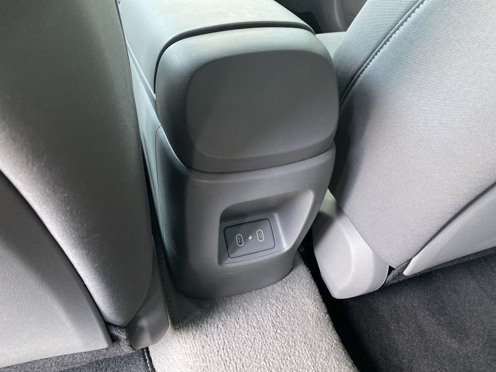 Used 2026 Fluid Metal Hyundai SEL Sport image 28