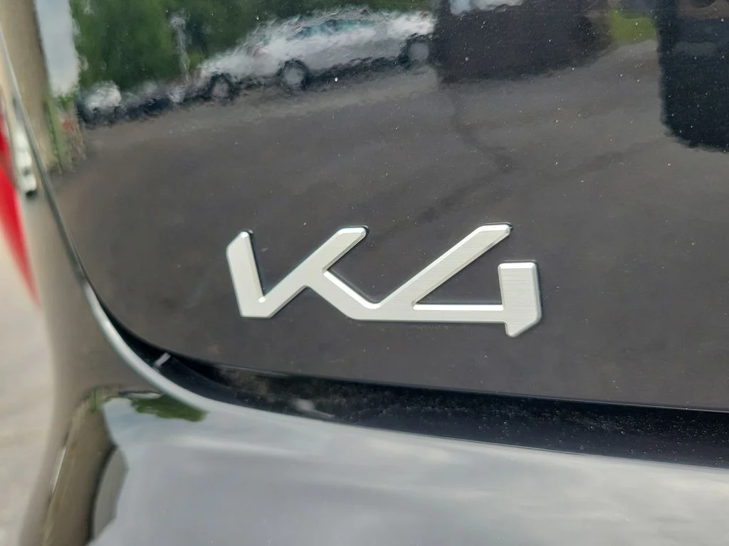 2025 Kia K4 LXS - Photo 10