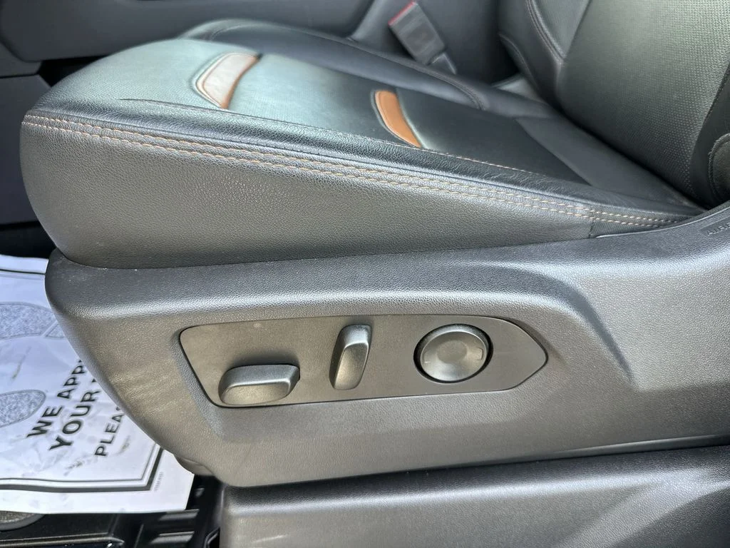 Used 2025 Black GMC AT4 image 12