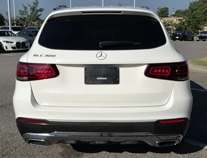 Used 2021 Polar White MERCEDES-BENZ GLC 300 SUV image 7