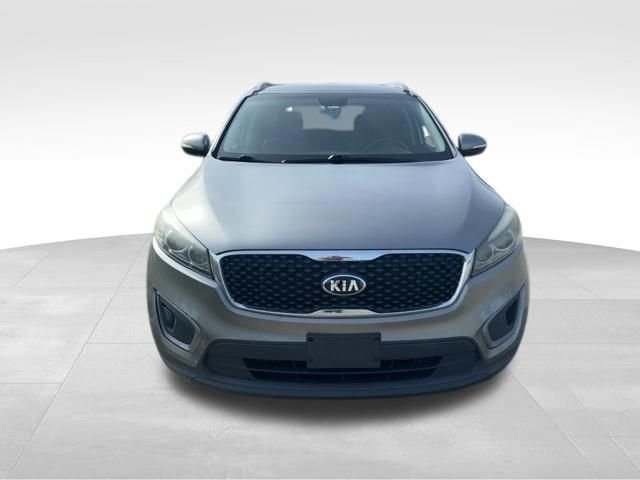 2017 Kia Sorento LX - Photo 8