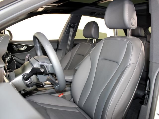 Used 2026  Audi 55 Premium image 21