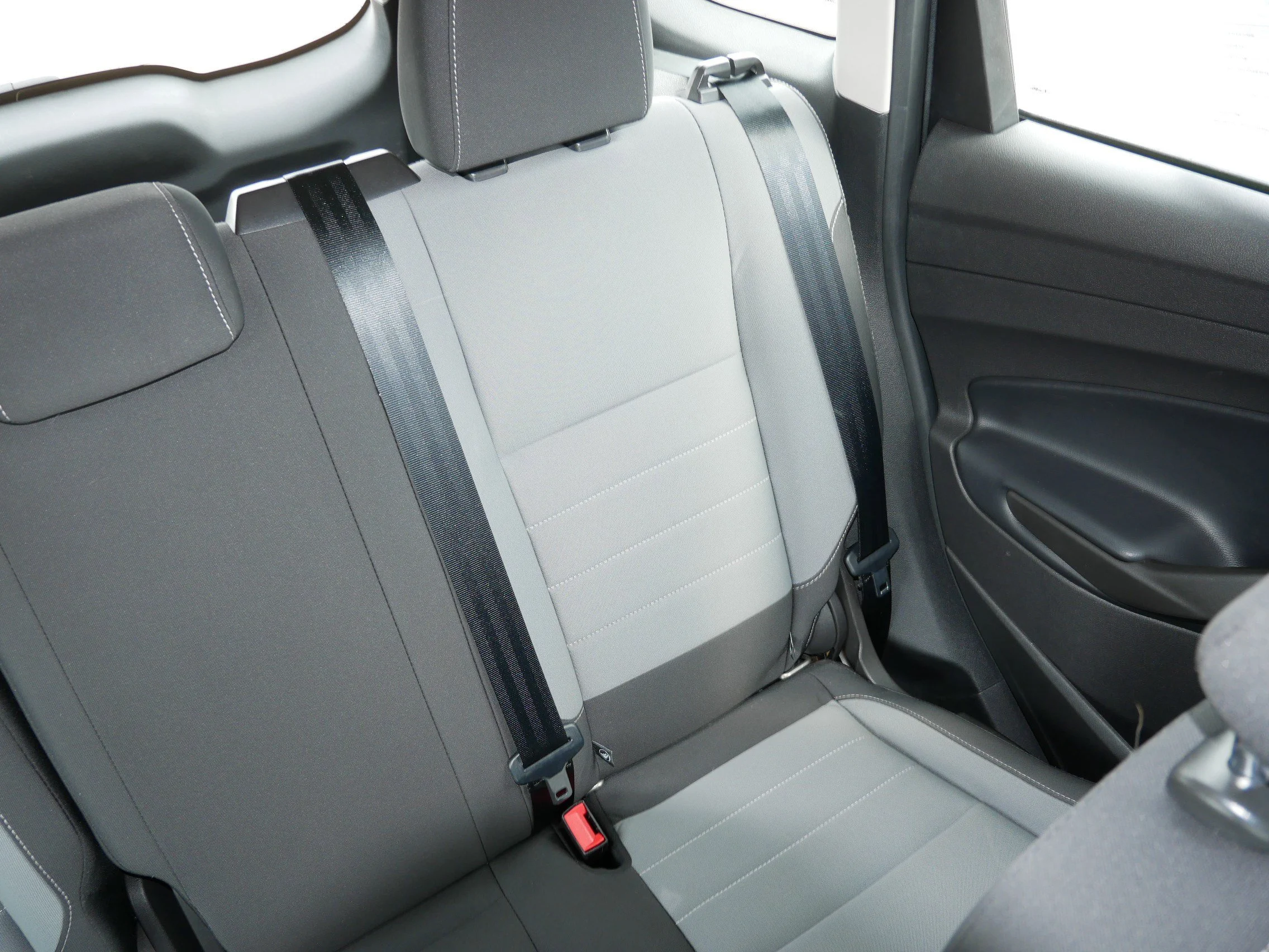 Used 2019 Magnetic Ford S image 14