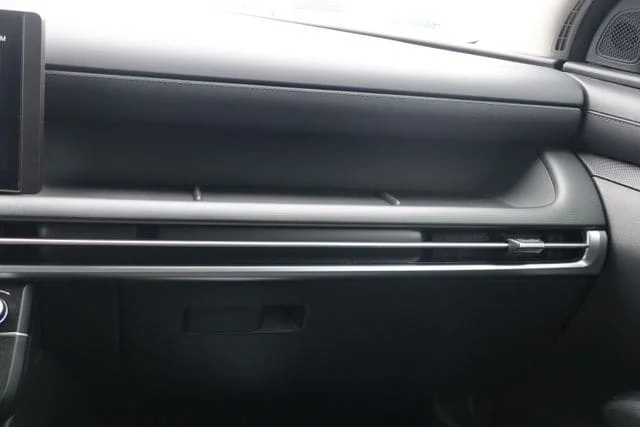 Used 2026 White Pearl Hyundai SE image 36