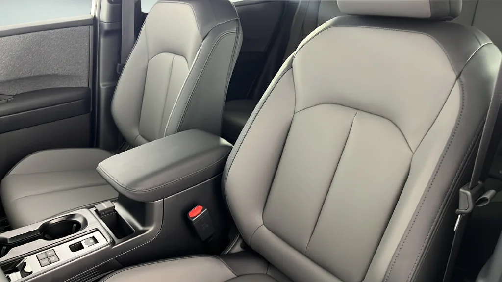 New 2026 White Subaru Premium image 35