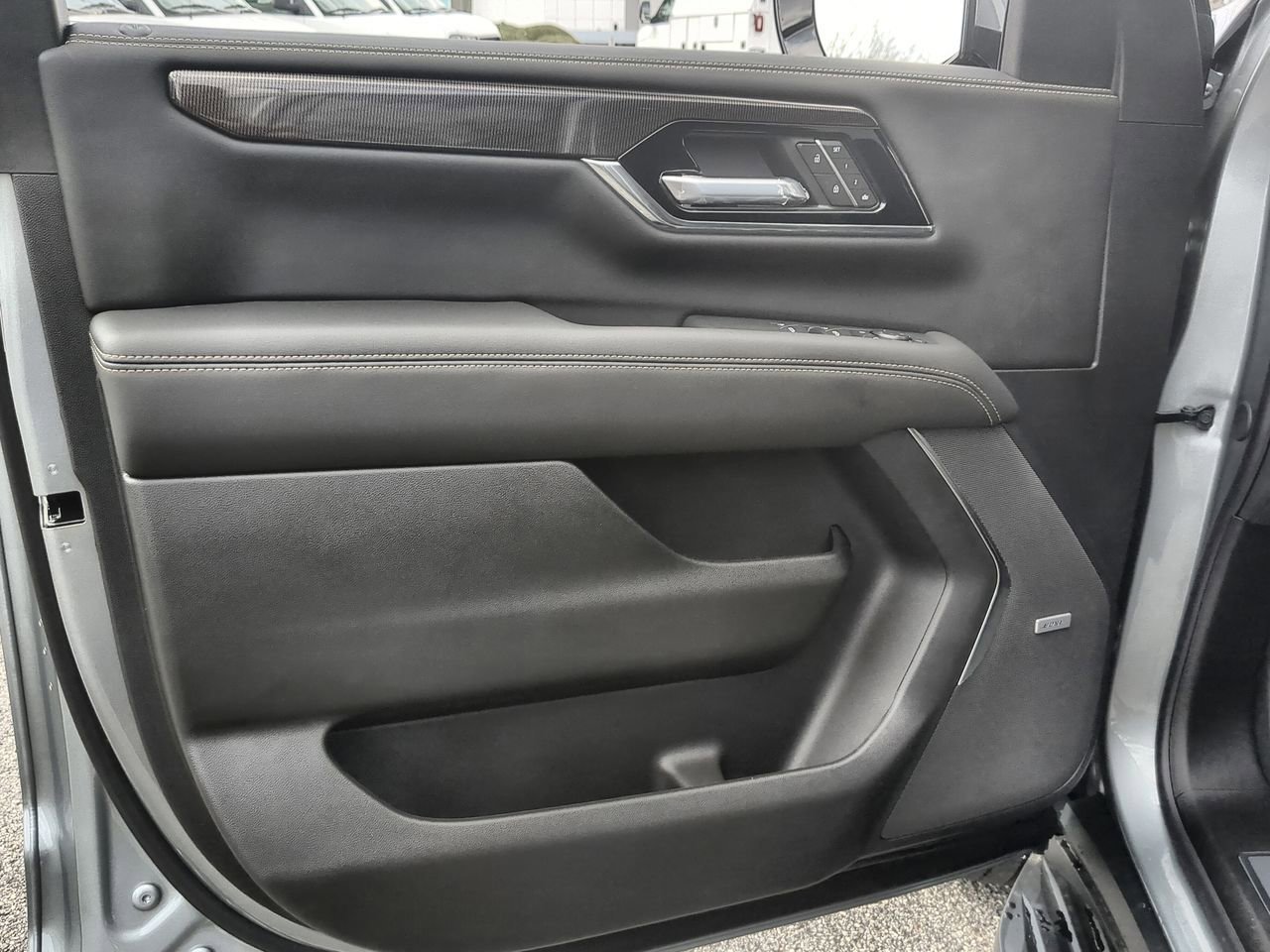 New 2026 Sterling Metallic GMC Elevation image 22