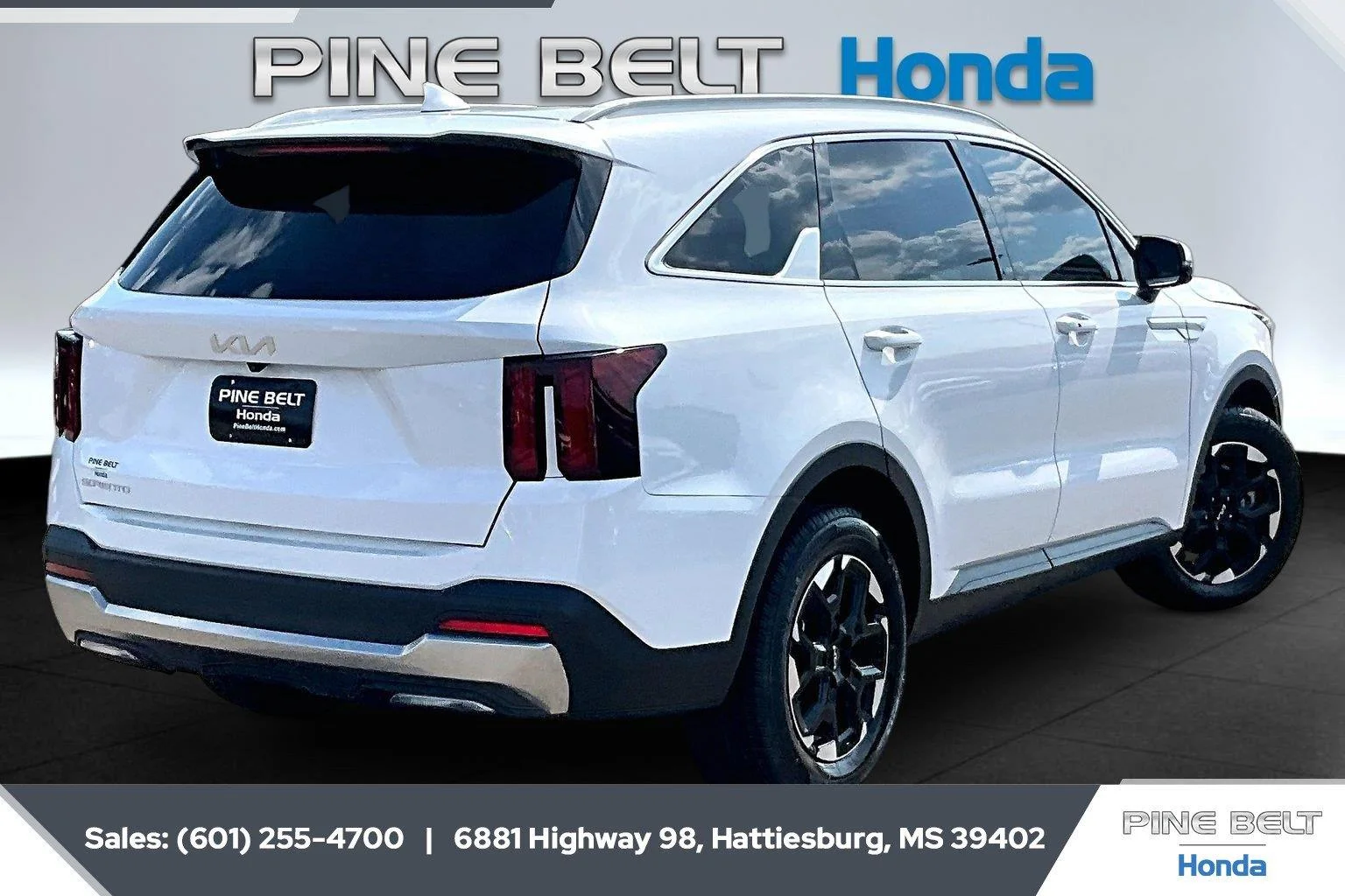 Used 2025 Glacial White Pearl Kia S image 11