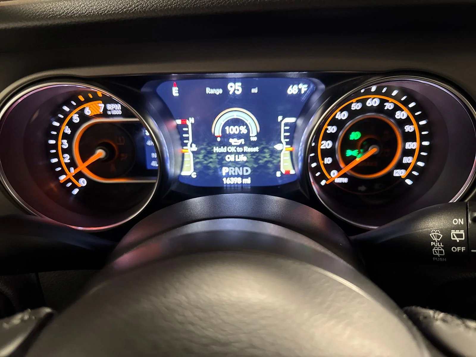 Used 2022 Crystal Metallic Jeep Sport S image 19