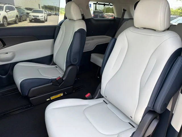2027 Kia Carnival SX - Photo 20