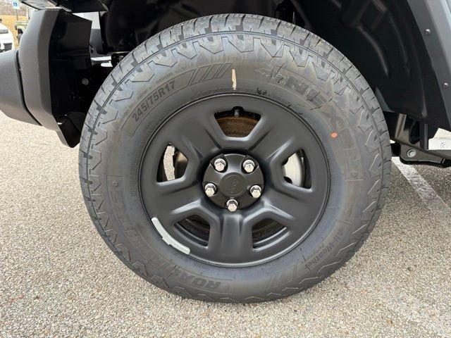 New 2026 Bright White Clear-Coat Exterior Paint Jeep Sport image 20