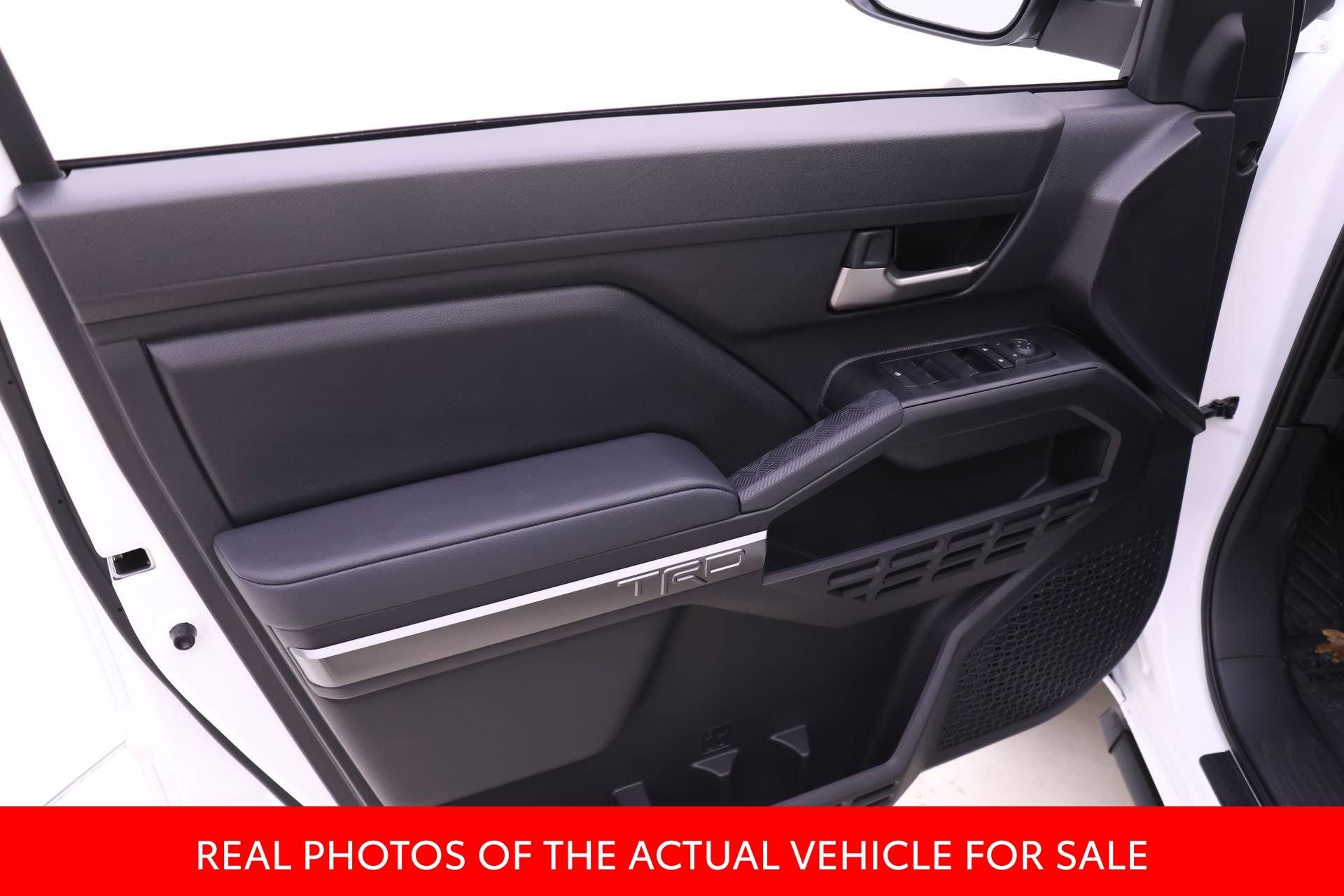 2025 Toyota Tacoma TRD Off Road - Photo 8