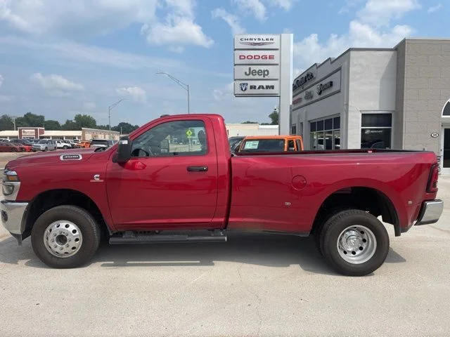 2025 RAM 3500 Tradesman 4X4 Regular cab's photo