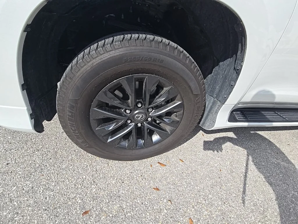 Certified Used 2023 White Lexus 460 image 8