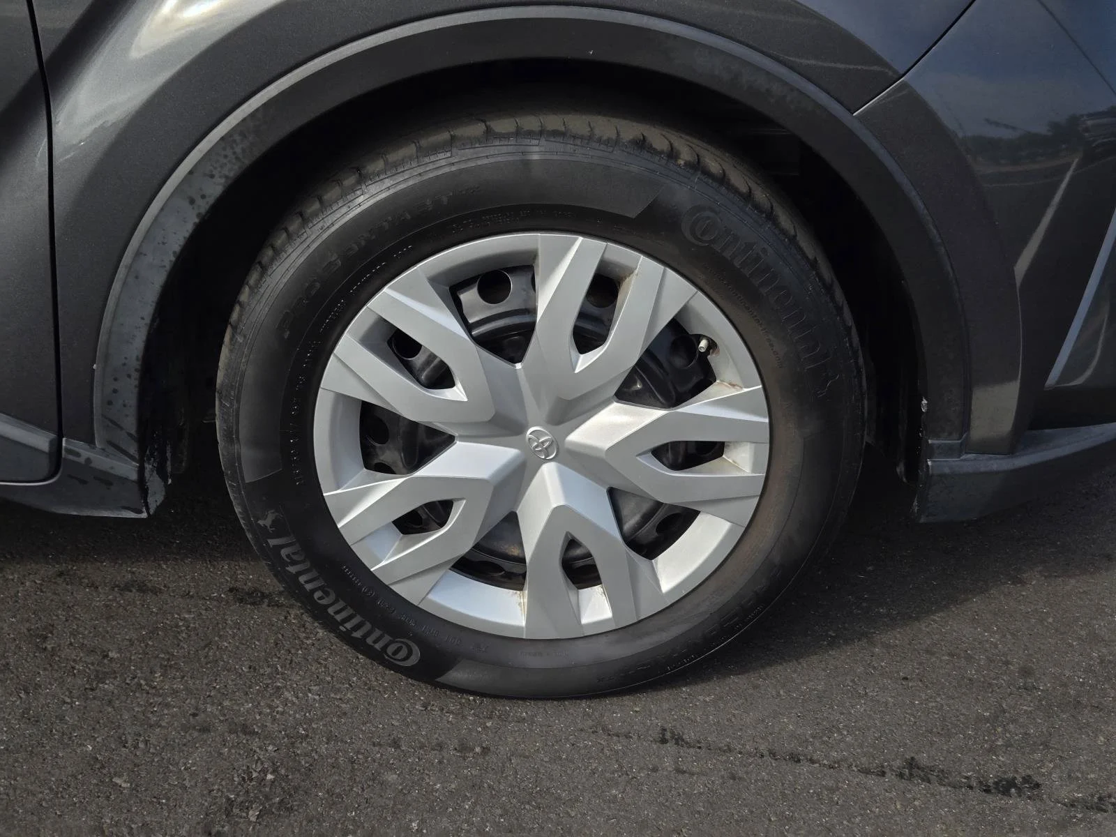 Used 2021 Gray Toyota LE image 8