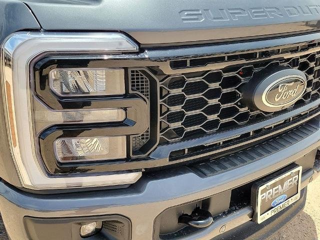 New 2026 Carbonized Gray Metallic Ford F-250® Lariat® image 38