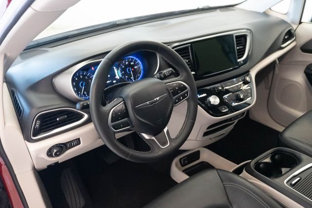 Used 2024 Red Chrysler Touring L image 3