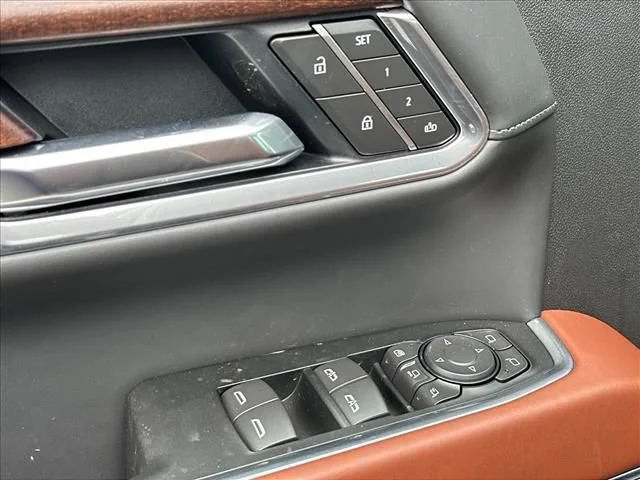 New 2026 Onyx Black GMC Denali Ultimate image 28