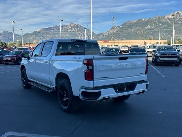Used 2024 Summit White Chevrolet RST image 4