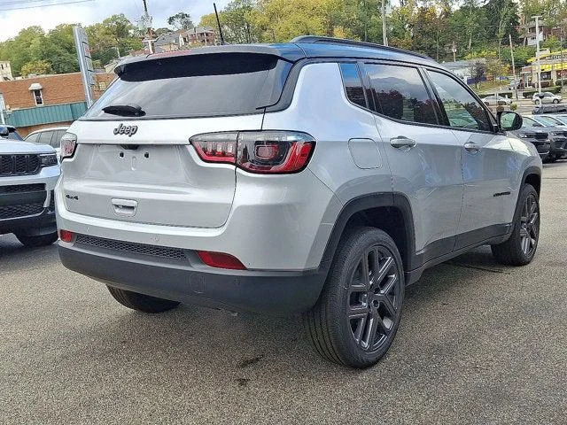 New 2026 Silver Zynith Metallic Clear-Coat Exterior Paint Jeep Limited image 4
