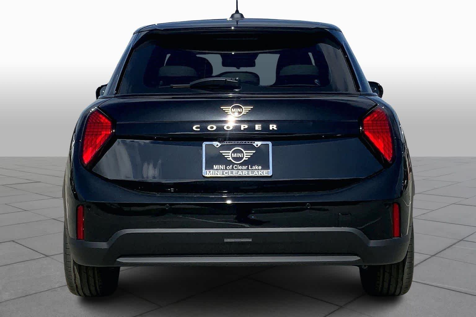 New 2026 Midnight Black II Metallic MINI Iconic image 4